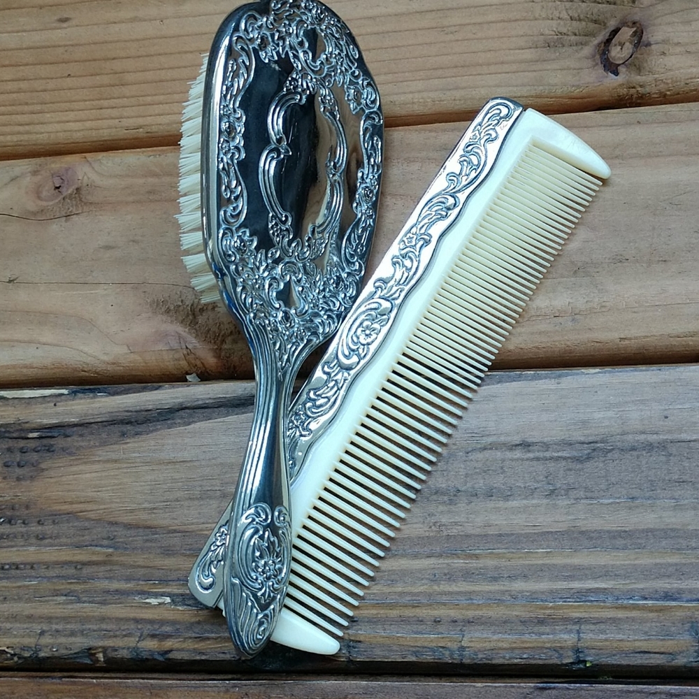 VTG GODINGER comb and brush